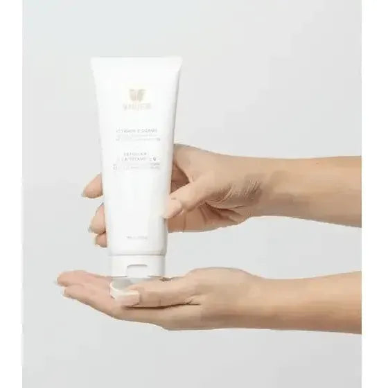 Vivier Vitamin C Scrub